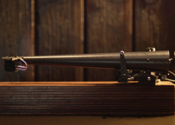 the-wand-dark-light-tonearm-debuts-at-high-end-munich-2025