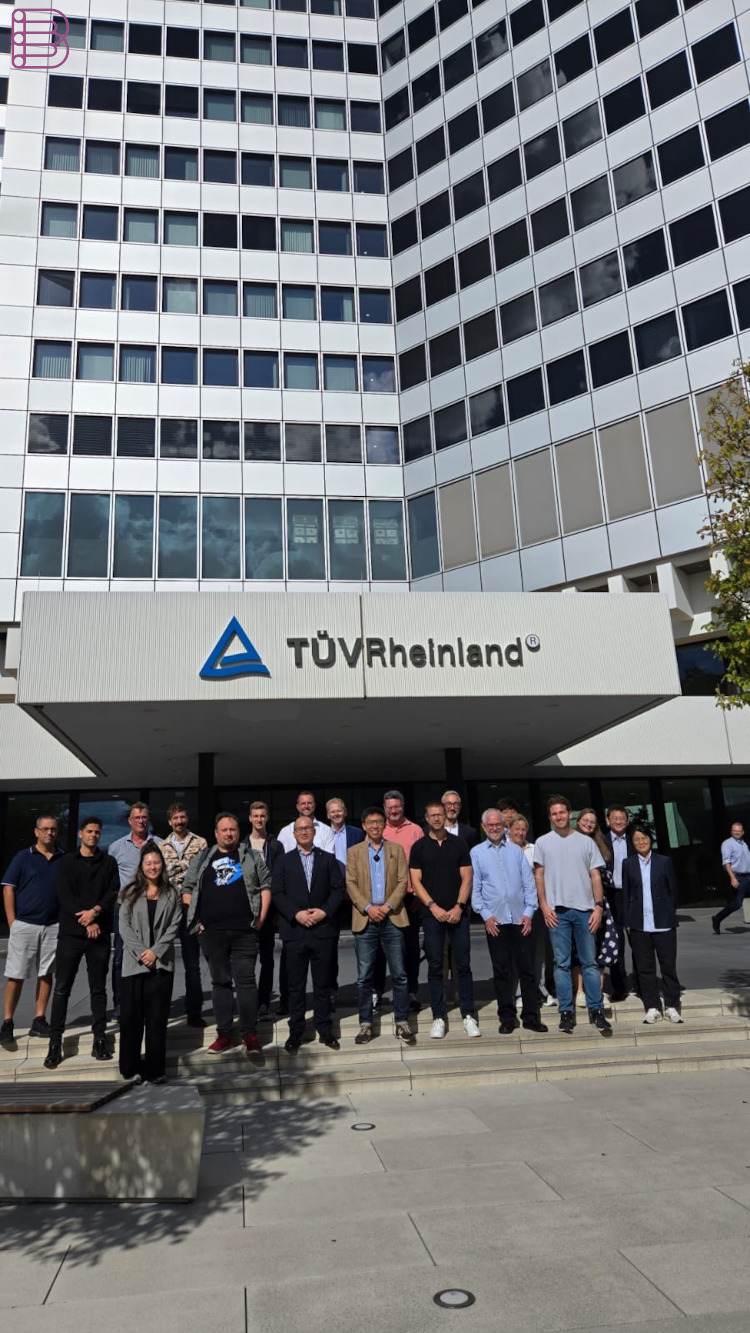 tuv-rheinland-visit-with-samsung-4